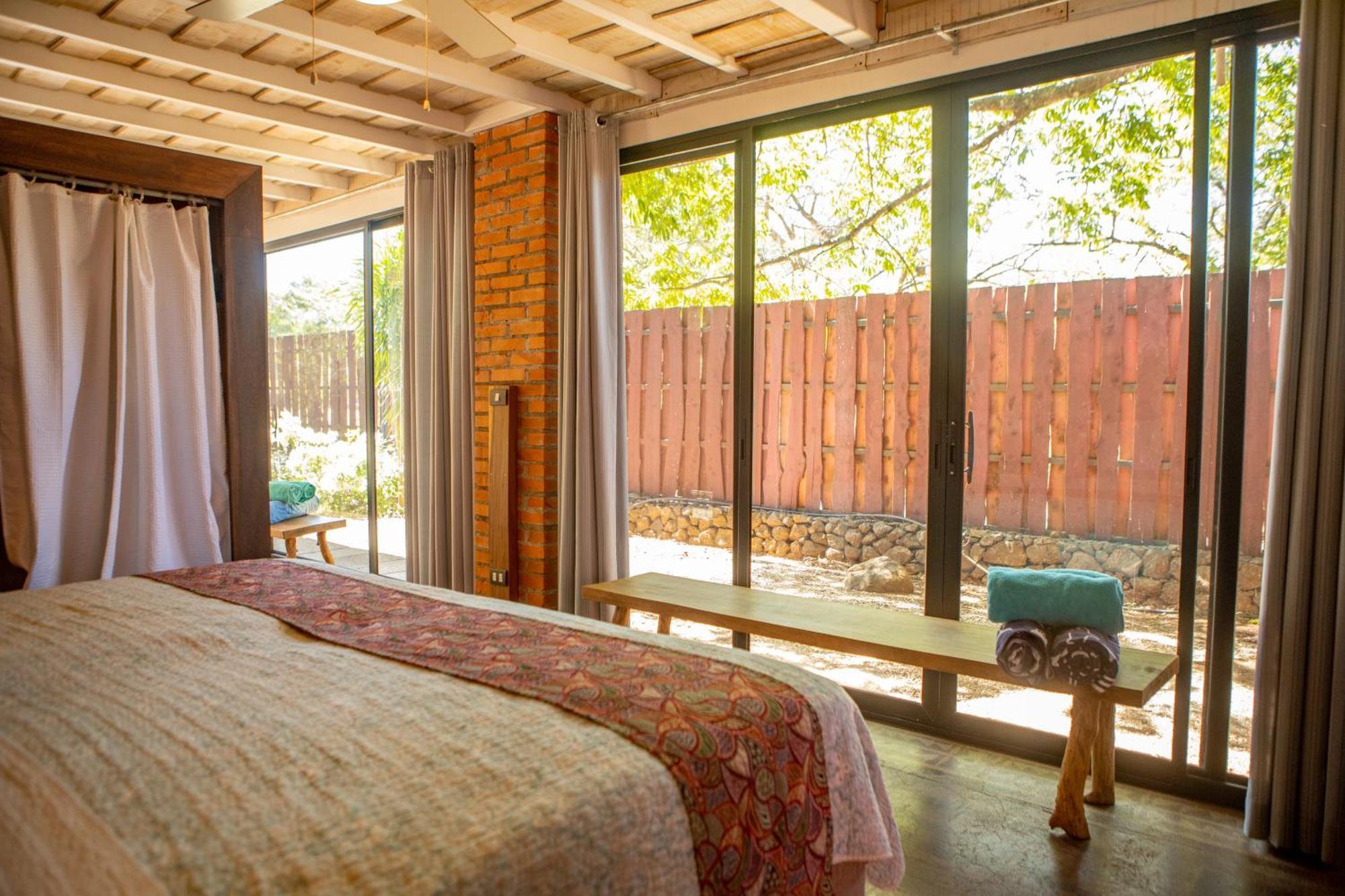 Latica Lodge Playa Negra Экстерьер фото