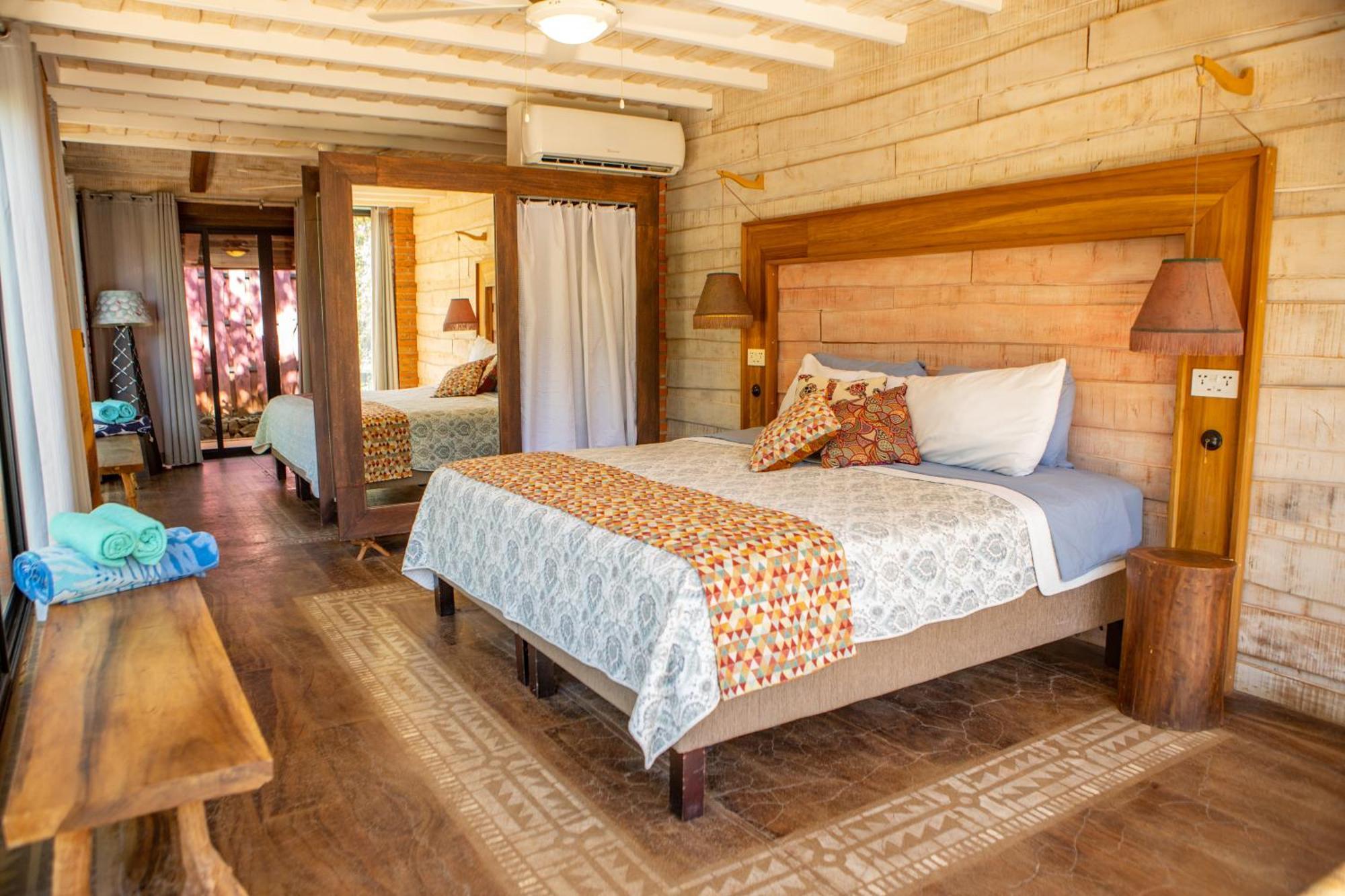 Latica Lodge Playa Negra Экстерьер фото